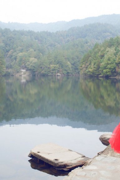 沧滩社区：迎新一轮降雪，志愿者为水表“穿棉衣”【亚博APP】